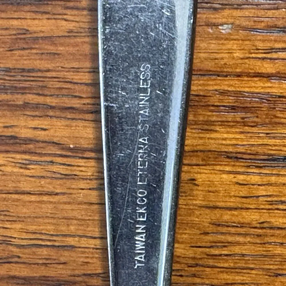 Ekco Eterna EKS24 Stainless Taiwan Atomic Starburst Soup Spoon Preowned MCM